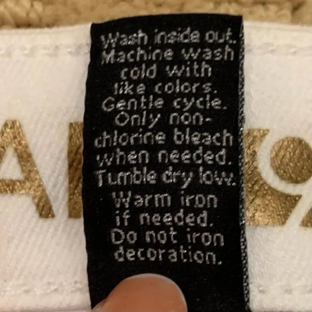 Apt 9 White‎ Denim Shorts 12